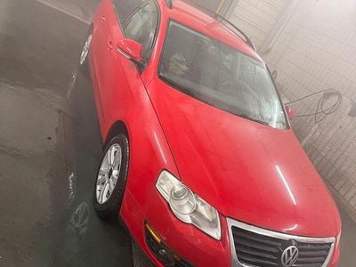 Rot Gebraucht 2008 VW Passat Kombi | 2.550 € (Guter Preis)