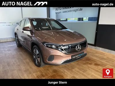 Gebraucht Mercedes EQA250 Electric Art 139 kW (190 PS) 2022 Roségold SUV
