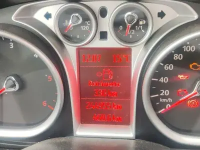 Gebraucht Ford Focus Style 109 PS (80 kW) 2010 Grau Limousine