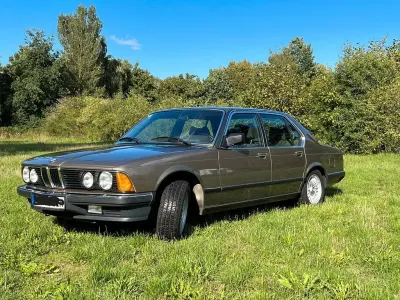 Brugt BMW 735 211 HK (155 kW) 1987 Brun Sedan