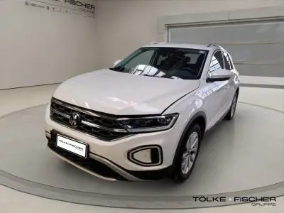 Second-hand VW T-Roc Style 150 CP (110 kW) 2024 Alb SUV