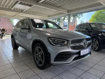 Gebraucht Mercedes GLC220 AMG line 194 PS (142 kW) 2022 Silber SUV
