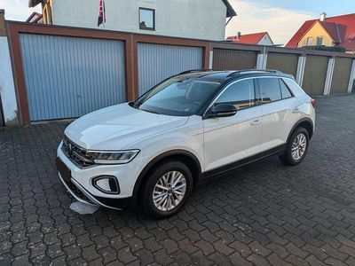 Begagnad VW T-Roc Life 150 HK (110 kW) 2025 Vit SUV