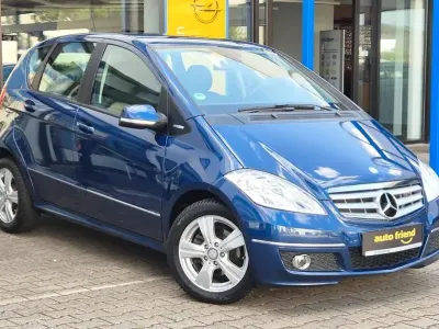 Gebraucht Mercedes A160 95 PS (69 kW) 2010 Atolblau Limousine