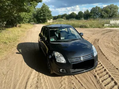 Gebraucht Suzuki Swift 92 PS (67 kW) 2010 Schwarz Kleinwagen