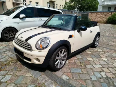 Gebraucht Mini Cooper Cabriolet 120 PS (88 kW) 2009 Weiß Cabrio