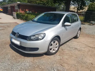 Gebraucht VW Golf VI 80 PS (58 kW) 2009 Silber Kleinwagen