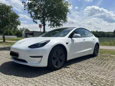 Gebraucht Tesla Model 3 366 kW (498 PS) 2022 Weiß Limousine