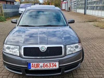 Brugt Skoda Superb 194 HK (142 kW) 2006 Grå Sedan