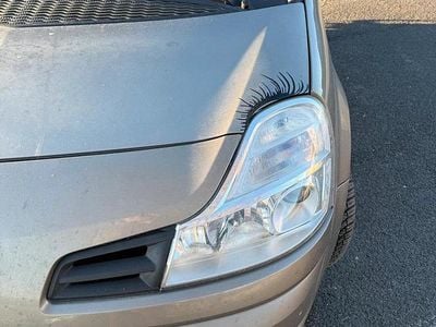 Braun Gebraucht 2011 Renault Grand Modus Van / Kleinbus | 2.300 €