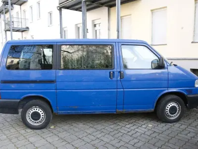 Używany VW T4 102 KM (75 kW) 2001 Niebieski Van