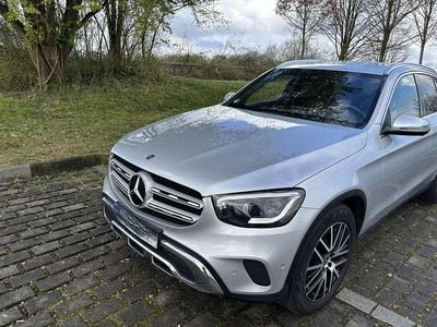 Gebraucht Mercedes GLC220 194 PS (142 kW) 2019 Silber SUV