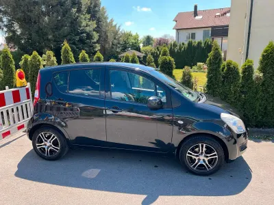 Gebraucht Suzuki Splash 87 PS (63 kW) 2009 Schwarz Kleinwagen