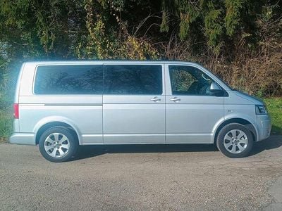 Gebraucht VW Caravelle Comfortline 178 PS (130 kW) 2012 Silber Van / Kleinbus