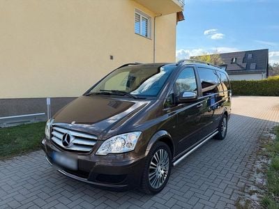 Usata Mercedes Viano 224 CV (164 kW) 2024 Marrone Monovolume