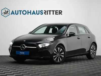 Gebraucht Mercedes A200 Advanced 150 PS (110 kW) 2023 Schwarz Limousine