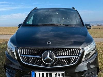 Gebraucht Mercedes V300 Avantgarde Edition 237 PS (174 kW) 2022 Schwarz Van / Kleinbus