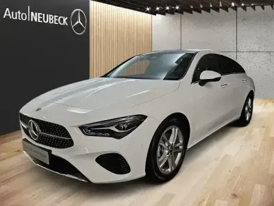 Gebraucht Mercedes CLA180 Shooting Brake Progressive 136 PS (100 kW) 2024 Unilack polarweiß Kombi