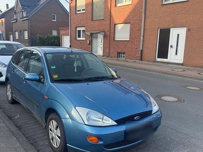 Gebraucht Ford Focus Ambiente 75 PS (55 kW) 2001 Blau Kombi