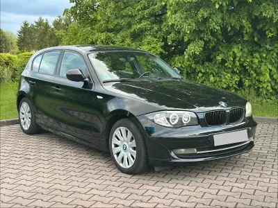 Gebraucht BMW 116 122 PS (89 kW) 2010 Schwarz Kleinwagen