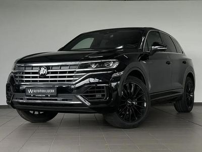 Gebraucht VW Touareg R-line 286 PS (210 kW) 2022 Schwarz deep black perleffekt SUV