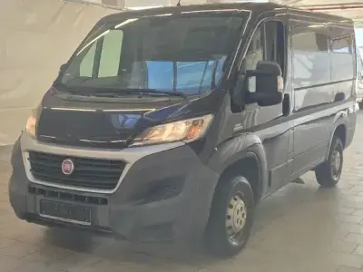 Second-hand Fiat Ducato 96 kW (131 CP) 2016 Negru Van