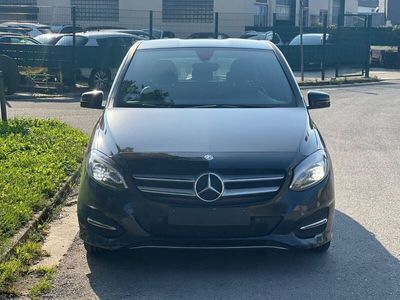 Mercedes B180