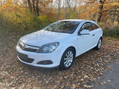 Opel Astra GTC