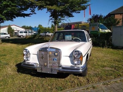Gebraucht Mercedes S250 131 PS (96 kW) 1967 Weiß Limousine
