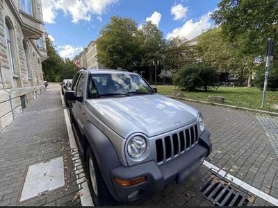 Silber Gebraucht 2003 Jeep Cherokee SUV | 7.500 €