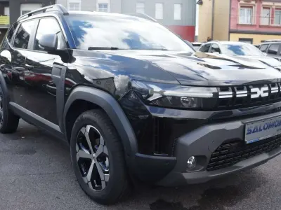 Neu Dacia Duster Journey 150 PS (110 kW) 2025 Perlmuttschwarzmetallic SUV