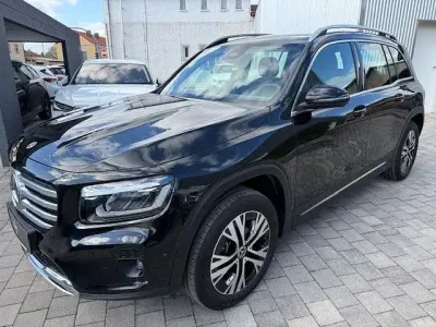 Gebraucht Mercedes GLB200 150 PS (110 kW) 2024 Schwarz SUV