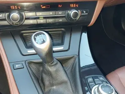 Gebraucht BMW 520 184 PS (135 kW) 2011 Braun Kombi