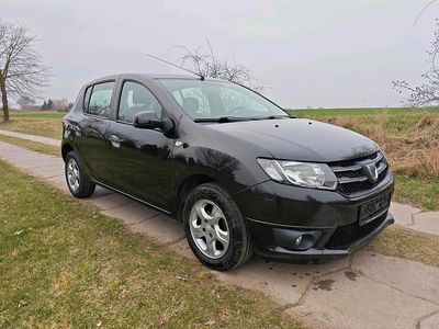 Gebraucht Dacia Sandero 90 PS (66 kW) 2013 Schwarz Kleinwagen