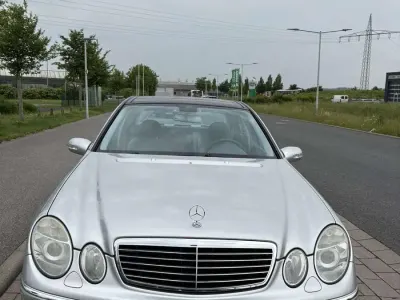 Gebraucht Mercedes E200 Avantgarde 163 PS (119 kW) 2004 Silber Limousine