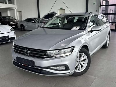 Gebraucht VW Passat 150 PS (110 kW) 2021 Reflex silver metallic Kombi