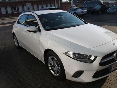 Gebraucht Mercedes A180 136 PS (100 kW) 2019 Weiß Limousine