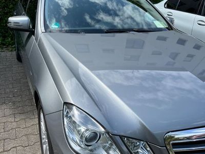 Mercedes E220