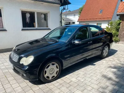 Gebraucht Mercedes C180 143 PS (105 kW) 2005 Schwarz Limousine