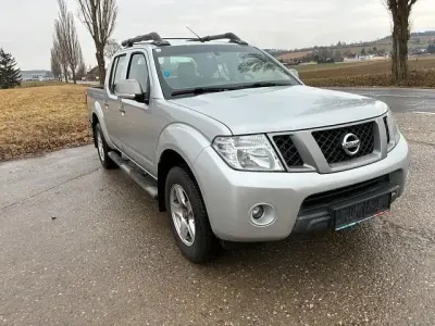 Gebraucht Nissan Navara 190 PS (139 kW) 2013 Silber Pickup