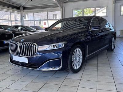 Second-hand BMW 730 Sport Line 286 CP (210 kW) 2022 Albastru Berlinǎ