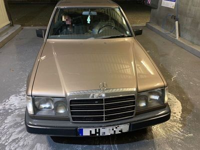 Mercedes E230