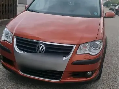 Gebraucht VW Touran 150 PS (110 kW) 2008 Orange Van / Kleinbus