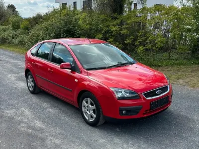 Używany Ford Focus 116 KM (85 kW) 2005 Sedan/Limuzyna