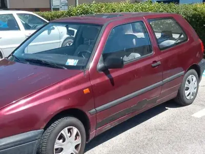 Gebraucht VW Golf III 75 PS (55 kW) 1995 Rot Limousine