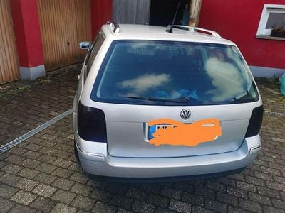 Gebraucht VW Passat Highline 150 PS (110 kW) 2002 Silber Kombi