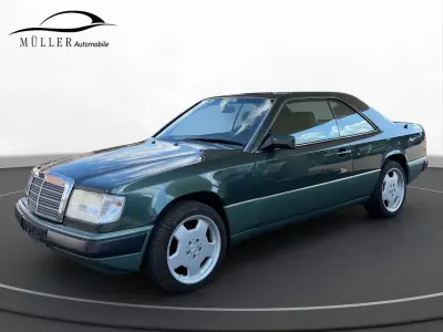 Gebraucht Mercedes 230 132 PS (97 kW) 1989 Grün Coupé