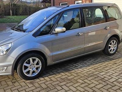 Gebraucht Ford Galaxy Titanium 163 PS (119 kW) 2012 Silber Van / Kleinbus