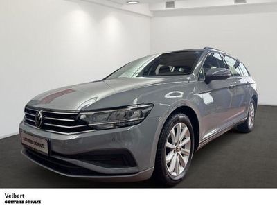 Grau Gebraucht 2023 VW Passat Kombi | 22.150 € (Fairer Preis)