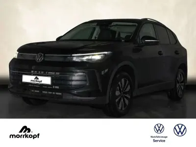 Neu VW Tiguan Life 150 PS (110 kW) 2026 Grenadillschwarz, metallic SUV